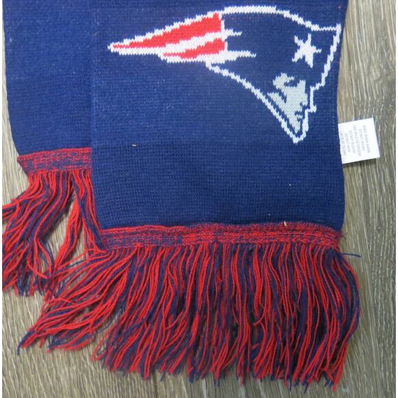 NFL NEW ENGLAND PATRIOTS Scarf Football Team Logo Fringe Blue Red Fall Winter - Picture 4 of 6